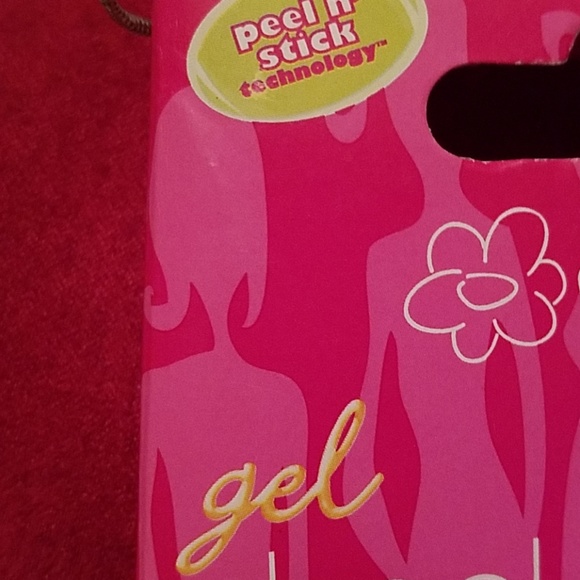 Heel gel liners clear Free when B2G1 FREE Bundle made w/ mention of this - Picture 7 of 8